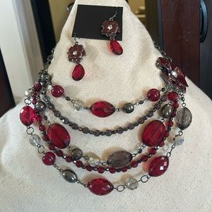 Beautiful necklace and earring set from NY & Co.